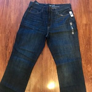 GAP Men’s Relaxed Fit Dark Jeans